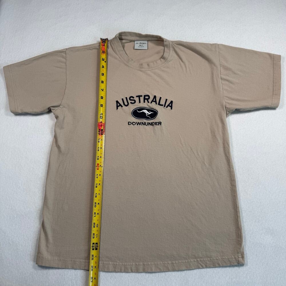 Australia Downunder beige embroidered graphic t-shirt kangaroo shirt size large - Picture 7 of 8